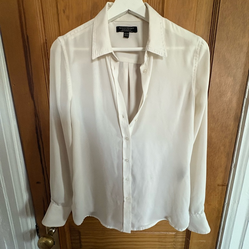 Banana Republic White Silk Button-Up Blouse